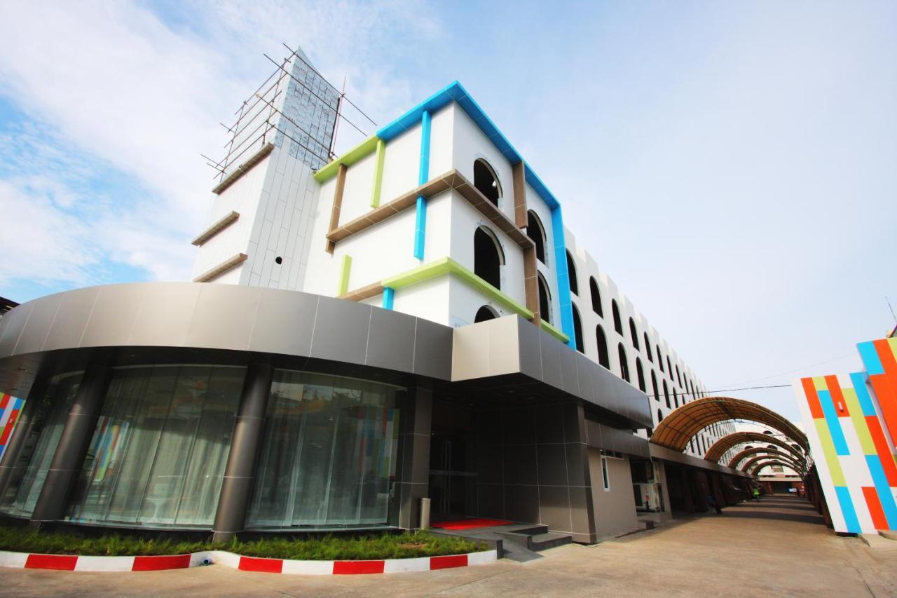 בנגקוק Royal Delight Hotel מראה חיצוני תמונה