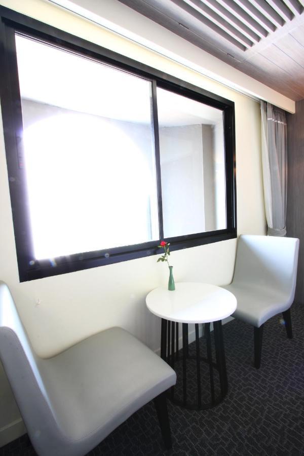 בנגקוק Royal Delight Hotel מראה חיצוני תמונה