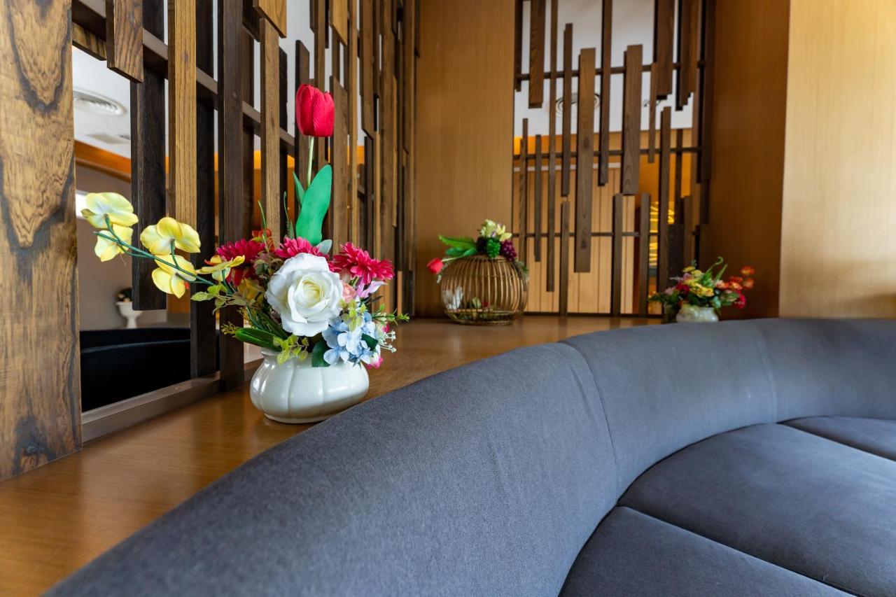 בנגקוק Royal Delight Hotel מראה חיצוני תמונה
